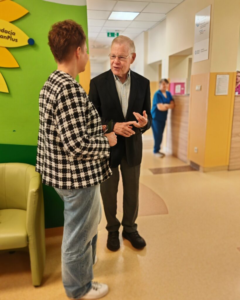 Światowej sławy chirurg prof. Matthias Donelan po raz drugi przyjechał do Polski